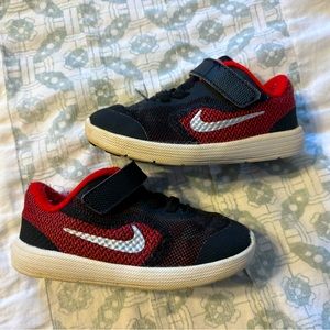 Nike 7C toddler/baby boys’ sneakers